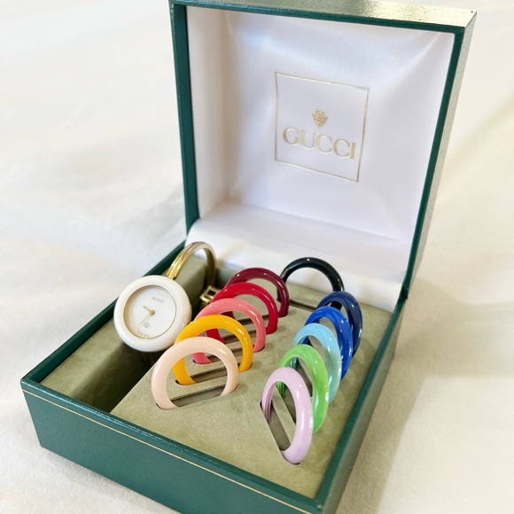 Gucci Vintage Interchangeable Bezel Watch - Picture 2 of 9